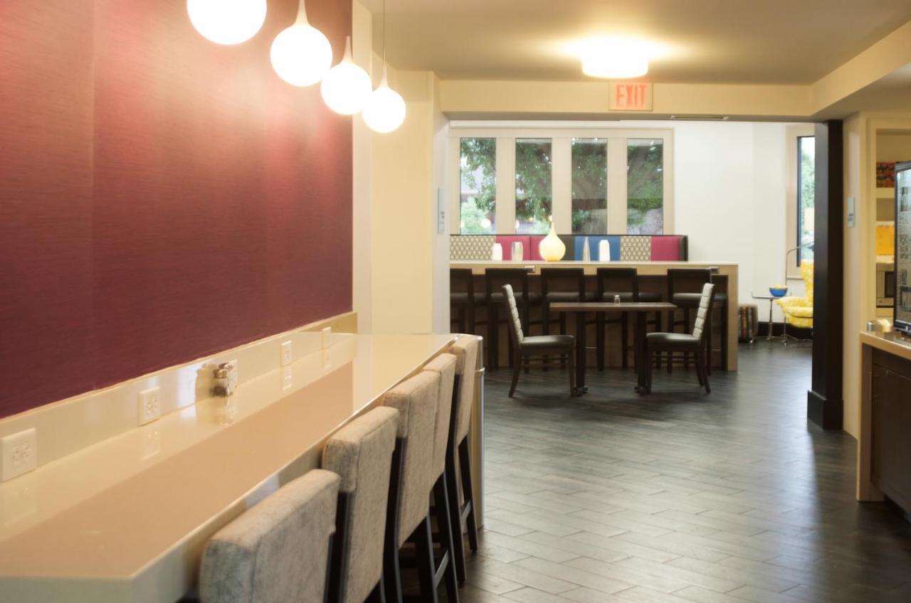 Holiday Inn Express Hickory - Hickory Mart By Ihg Kültér fotó