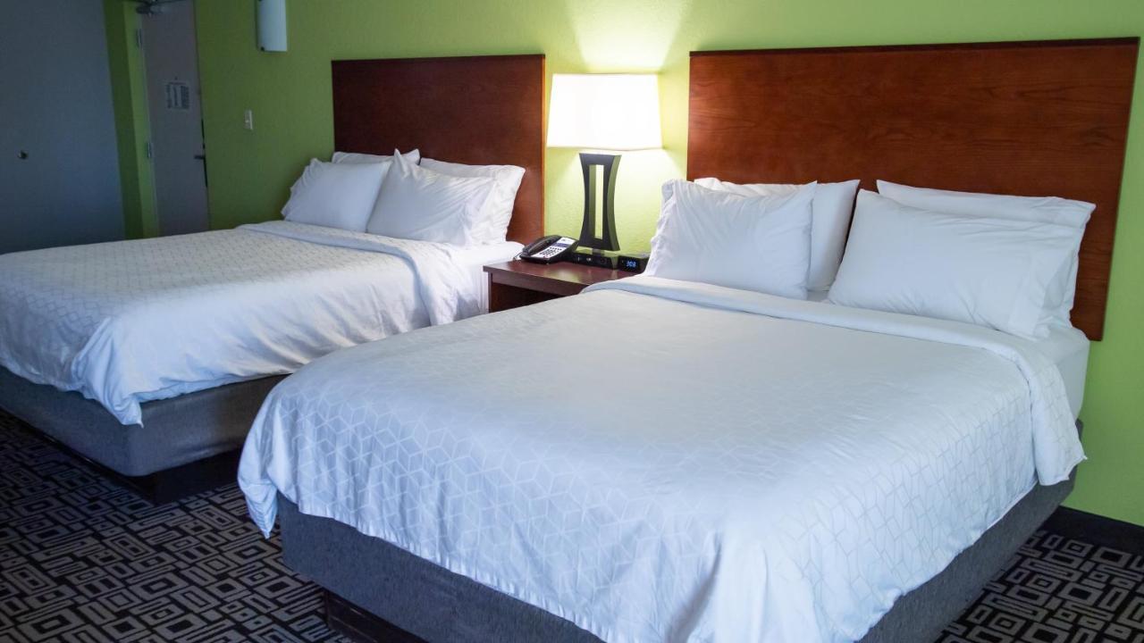 Holiday Inn Express Hickory - Hickory Mart By Ihg Kültér fotó